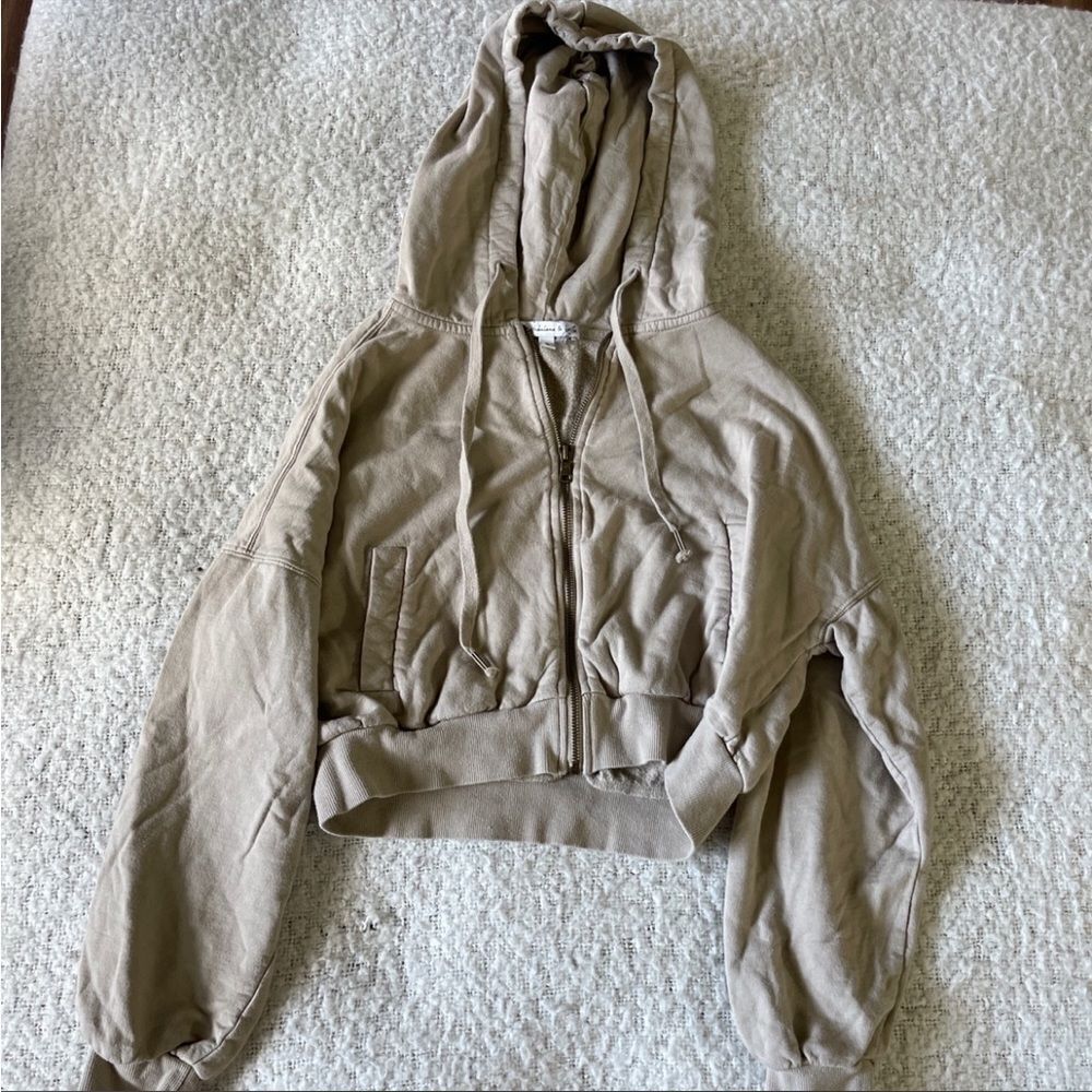 Young fabulous and broke cropped hoodie small